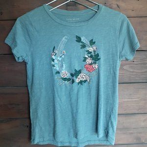 Lucky brand grey t shirt with stitched horseshoe and flower design